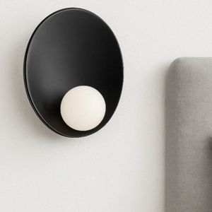 Applique nero design per comodino camera da letto
