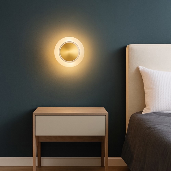 Applique dorata moderna led 8w 3000k per camera da letto