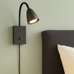 Applique per comodino cameretta ragazzo nero opaco luce orientabile