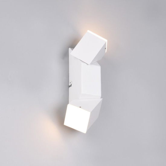 Applique per comodino camera da letto bianca due luci orientabili Applique per comodino camera da letto bianca due luci orientabili