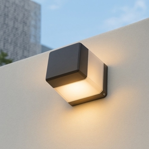Top light applique lodi nera da esterno anti ruggine ip55