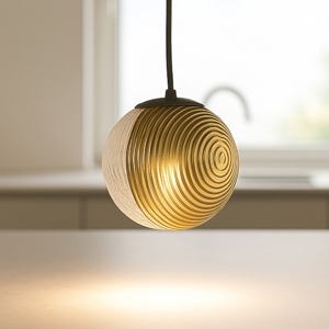 Bella ondaluce lampada a sospensione vetro decorato oro