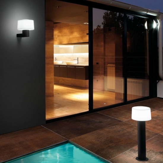 Applique per esterno grigio scuro moderna