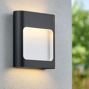 Applique quadrata per esterno nera moderna led 9w 3000k