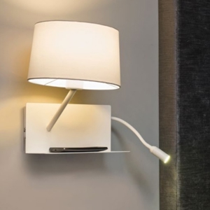 Applique sinistra mensola presa usb paralume bianco camera da letto