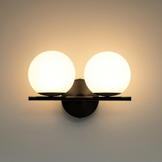 Jugen sforzin miloox lampada nera da parete  Jugen sforzin miloox lampada nera da parete