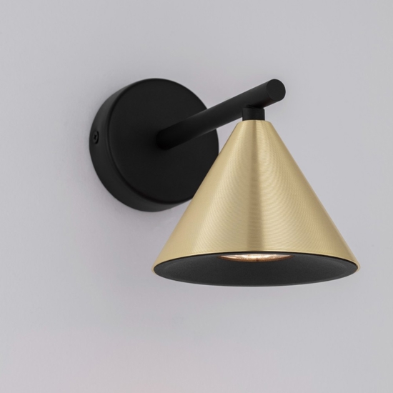 Applique da parete per salotto portalampada a cono moderno