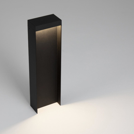 Lampioncino nero da giardino led 8w 3000k design moderno rettangolare Lampioncino nero da giardino led 8w 3000k design moderno rettangolare