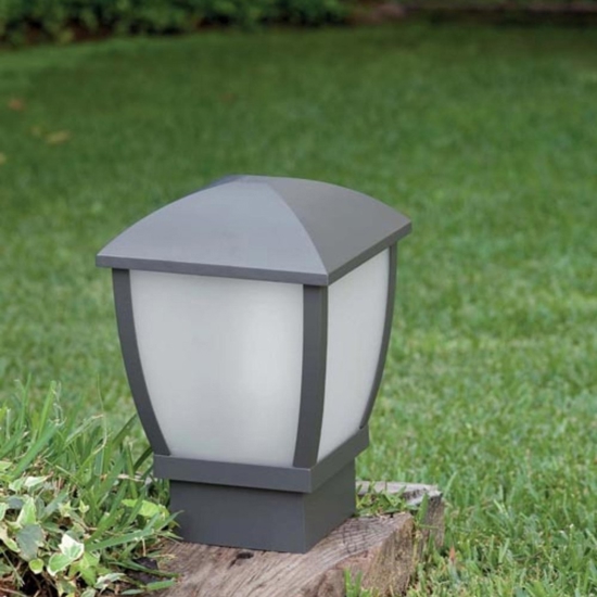 Lampione basso da esterno giardino forma lanterna ip44 antracite Lampione basso da esterno giardino forma lanterna ip44 antracite