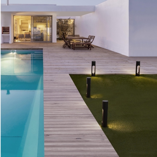 Lampioncino moderno nero led 10w 3000k per giardino Lampioncino moderno nero led 10w 3000k per giardino