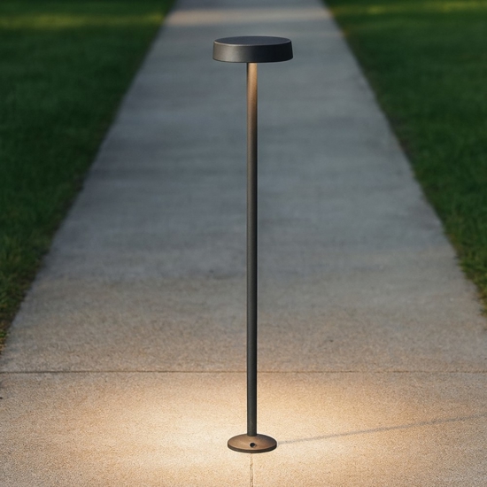 Lampione moderno da giardino linea light pistillo nero led ip65