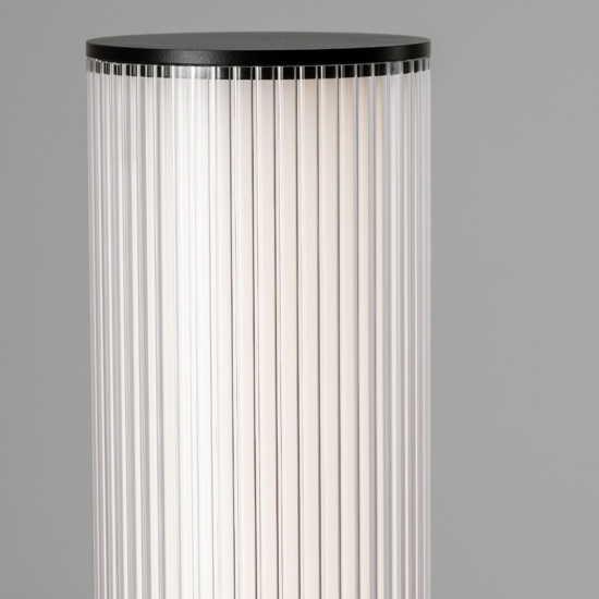 Lampione nero moderno ip65 tubolare led 25w per giardino Lampione nero moderno ip65 tubolare led 25w per giardino