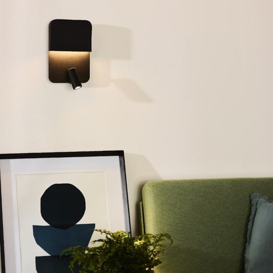 Applique per camera da letto moderna orientabile presa usb