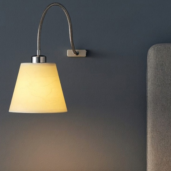 Applique comodino per camera da letto pergamena beige braccio flessibile cromato