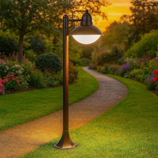 Lampione rustico da giardino marrone per esterni Lampione rustico da giardino marrone per esterni