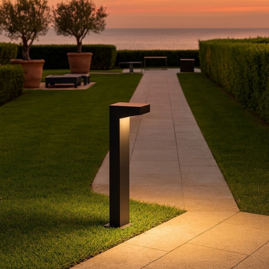 Lampioncino nero moderno led 11w 3000k da giardino Lampioncino nero moderno led 11w 3000k da giardino