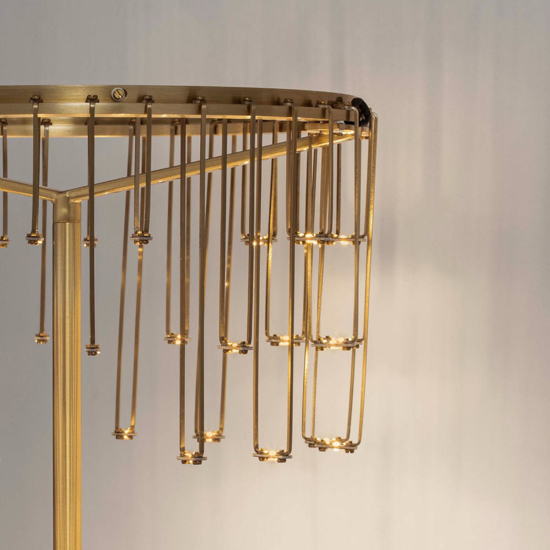 Lampada da tavolo led oro ramato design Lampada da tavolo led oro ramato design