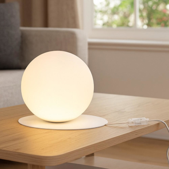 Lampada da tavolo snail ondaluce metallo bianco boccia vetro bianco