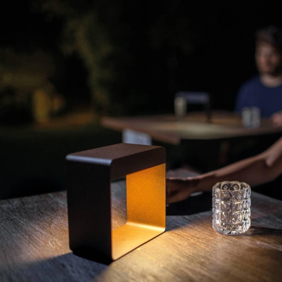 Linea light dama lampada da comodino marrone led 3000k portatile