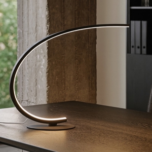 Lampada da scrivania iole gea luce design moderna titanio led 3000k