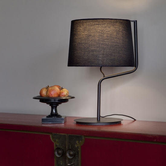Lampada da tavolo moderna nera per soggiorno