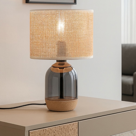 Lampada da tavolo vetro grigio fumo paralume in vimini Lampada da tavolo vetro grigio fumo paralume in vimini