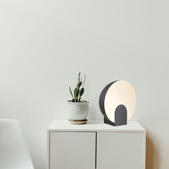 Lampada da comodino nera design moderna led 12w 3000k