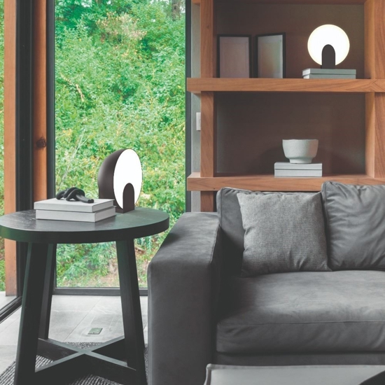 Lampada da comodino nera design moderna led 12w 3000k