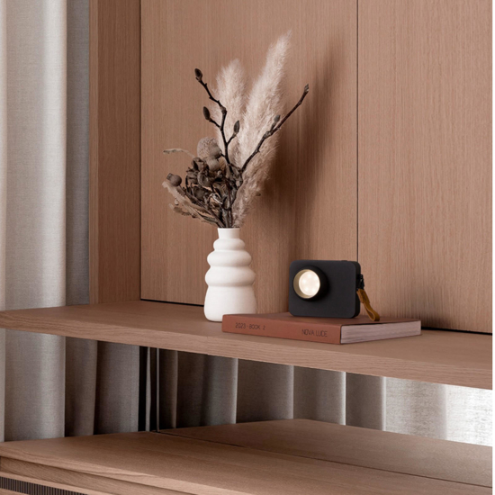 Abat-jour macchina fotografica portatile nera moderna Abat-jour macchina fotografica portatile nera moderna