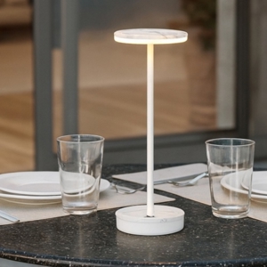 Linea light gemini tab lampada da tavolino portatile effetto marmo bianco