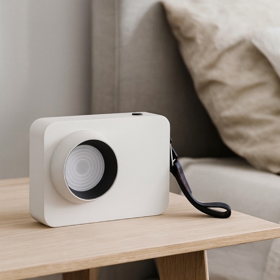 Lampada da comodino portatile moderna macchina fotografica bianca Lampada da comodino portatile moderna macchina fotografica bianca