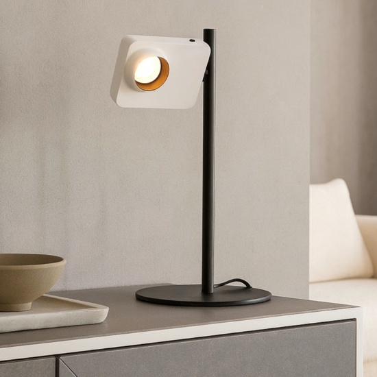 Lampada da tavolo bianca design moderna macchina fotografica Lampada da tavolo bianca design moderna macchina fotografica