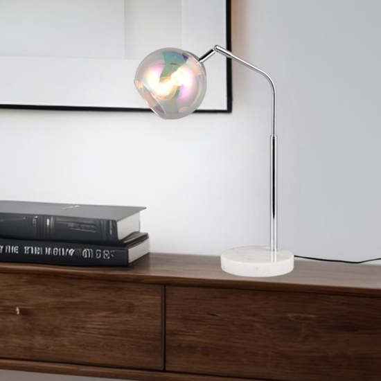 Lampada da tavolo orientabile base effetto marmo bianco cromo Lampada da tavolo orientabile base effetto marmo bianco cromo
