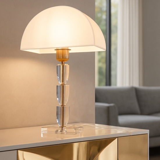 Maytoni prima lampada per tavolo soggiorno oro ottone paralume mezza luna Maytoni prima lampada per tavolo soggiorno oro ottone paralume mezza luna