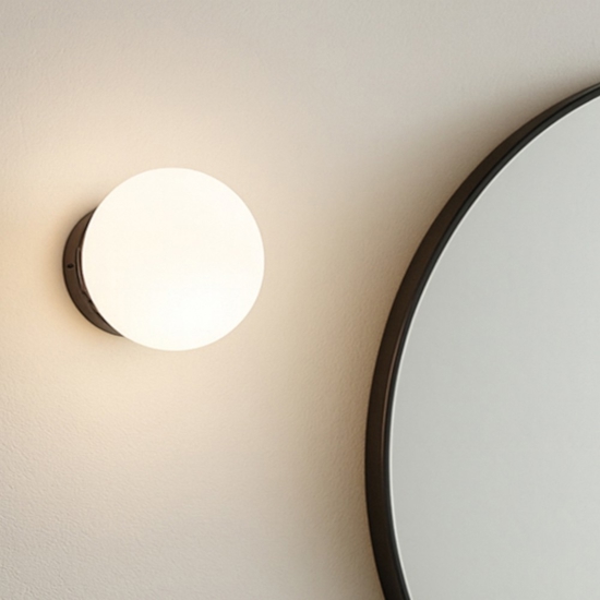 Perenz maga applique da bagno moderna nera sfera vetro bianco Perenz maga applique da bagno moderna nera sfera vetro bianco