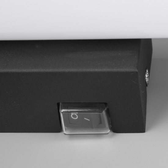 Applique specchio bagno nera 80cm led 8w 3000k Applique specchio bagno nera 80cm led 8w 3000k