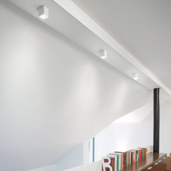 Faretto di gesso cubo da soffitto rigato isyluce gypsos Faretto di gesso cubo da soffitto rigato isyluce gypsos
