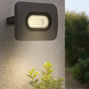 Faro nero da esterno 50w 4000k orientabile ip65