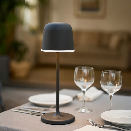 Eglo mannera lampada da tavolo per esterno portatile nera