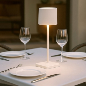 Lampada da esterno grigio senza fili per tavolo ristorante