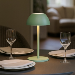 Visualizza i dettagli per Lampada da tavolino verde pistacchio portatile senza fili per esterno Lampada da tavolino verde pistacchio portatile senza fili per esterno