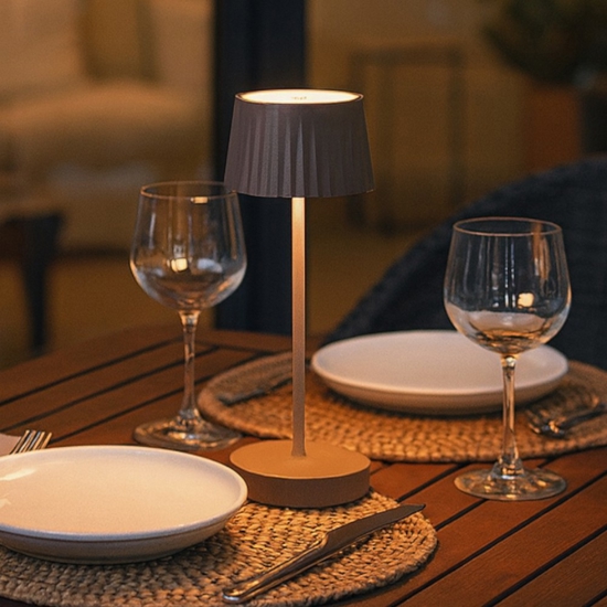 Ondaluce lt macao lampada da tavolo corten per esterno led touch dimmer