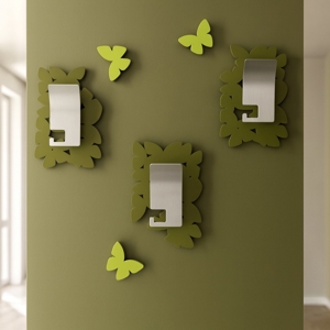 Cappendiabiti moderno da parete farfalle legno colore verde oliva