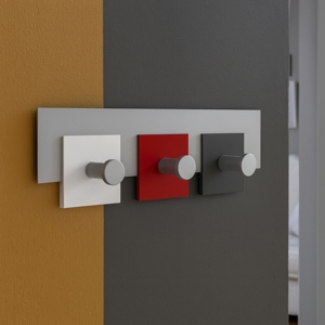Appendipanni a muro 3 ganci rosso rubino bianco grigio