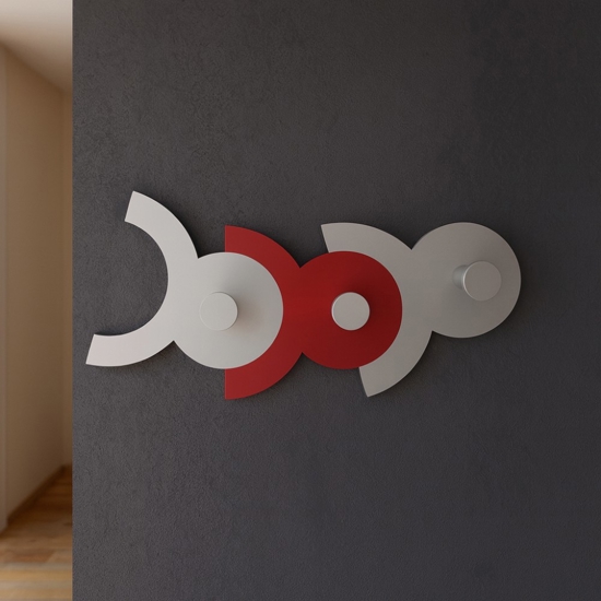 Diennea appendiabiti da parete rubino e grigio design moderno legno Diennea appendiabiti da parete rubino e grigio design moderno legno