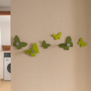Visualizza i dettagli per Appendiabiti da parete farfalle legno colore verde oliva Appendiabiti da parete farfalle legno colore verde oliva