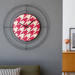 Orologio moderno rotondo nero e magenta