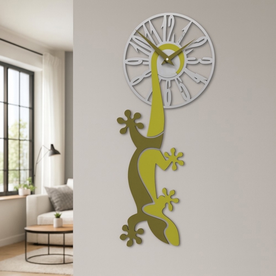 Geko orologio moderno da parete legno verde cedro