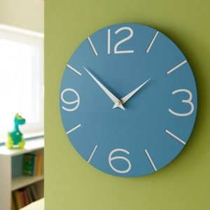 Orologio moderno da parete blu luce per cameretta