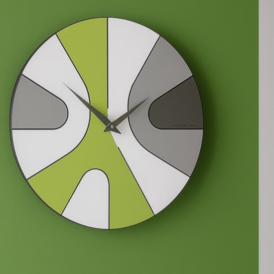 Orologio in legno rotondo da parete moderno verde Orologio in legno rotondo da parete moderno verde